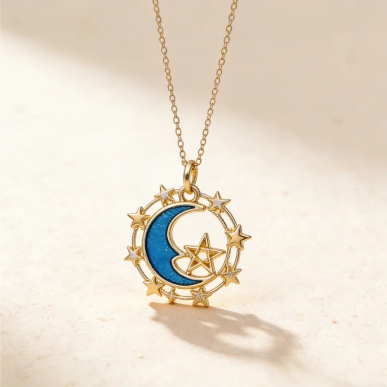 Clover Round Charm Necklace